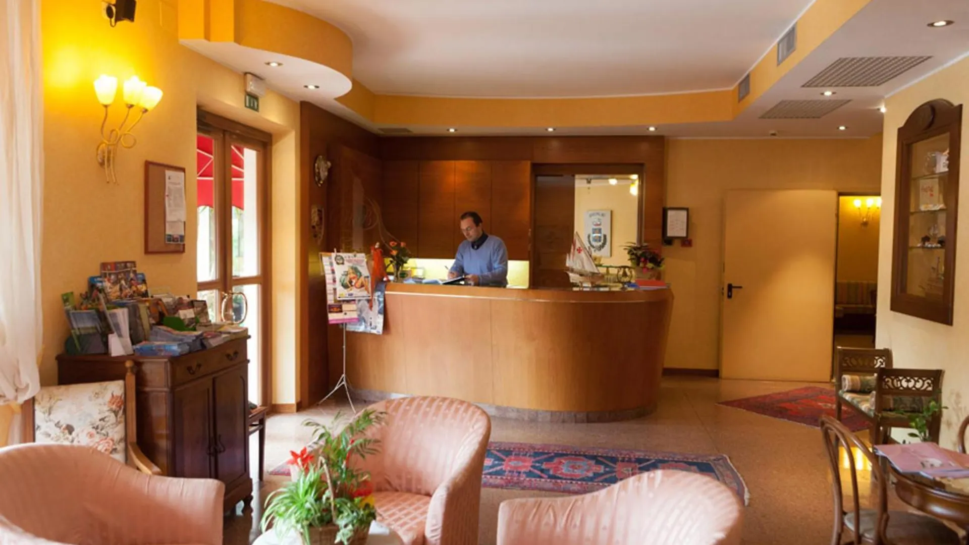 Hotel Bologna Bardolino 3*,  Italy